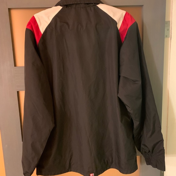 *Retro* Black Wilson Men’s Medium Windbreaker - Picture 3 of 3
